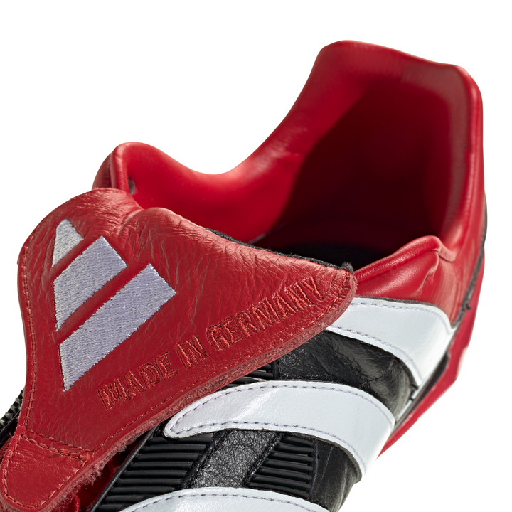Predator Precision FG - Core Black/Cloud White/Collegiate Red