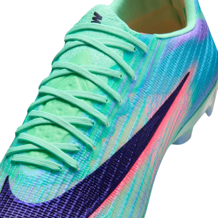 Nike Superfly 11 Elite FG soccer boots in Green Glow and Black, designed for adult players with a sleek, lightweight fit.